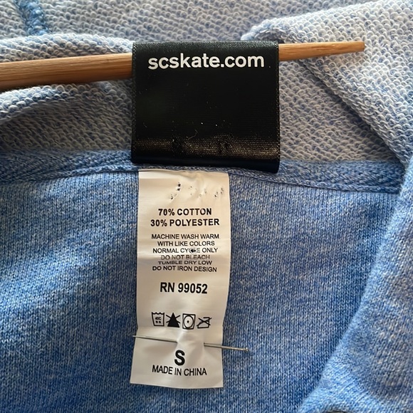 SANTA CRUZ skater sweatshirt size small. Light blue with yellow check. ECU - Picture 9 of 16